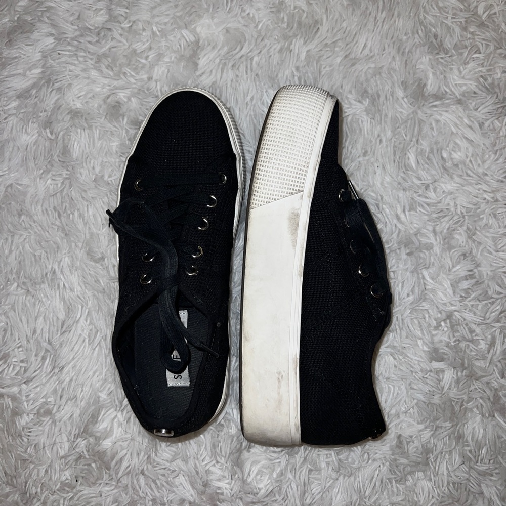 Black Steve Madden platform tennis shoes!